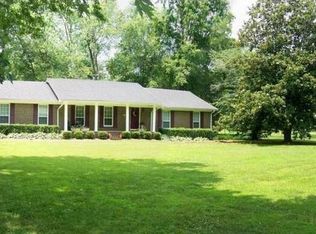 827 Lake Joyce Rd, Moody, AL 35004