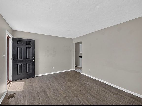 5th image of 109 Lige Ct