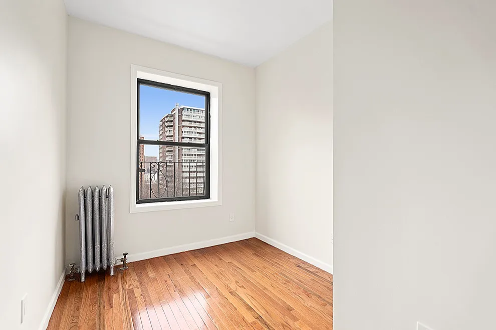 530 West 123rd Street — Photo 3