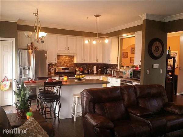 Kitchen & Living Room open concept