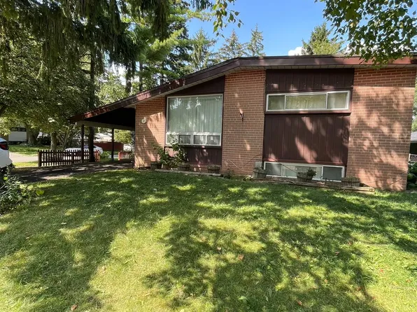 2 Norwalk St, Toronto, ON M1J 2V1