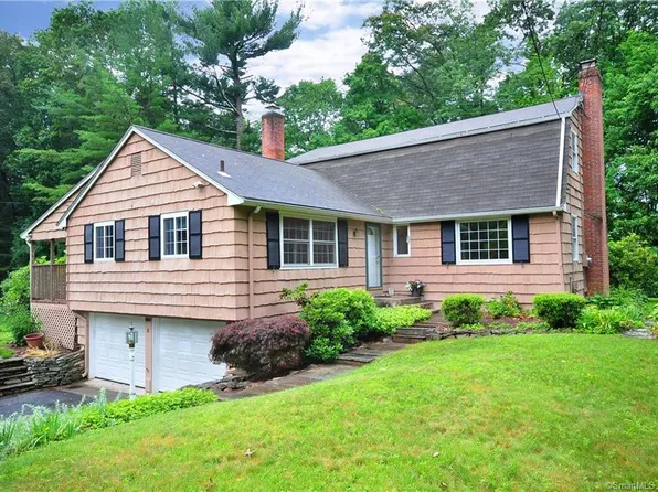 5 Virginia Ln, Simsbury, CT 06070