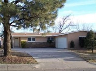 1124 Glorieta St NE, Albuquerque, NM 87112