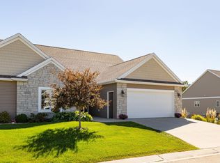 2910 Ivory Rd NE, Rochester, MN 55906