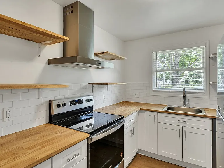 627 Shelby Ave #5 — Photo 9