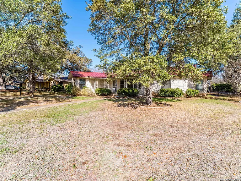 339 E Nottingham Dr — Photo 30