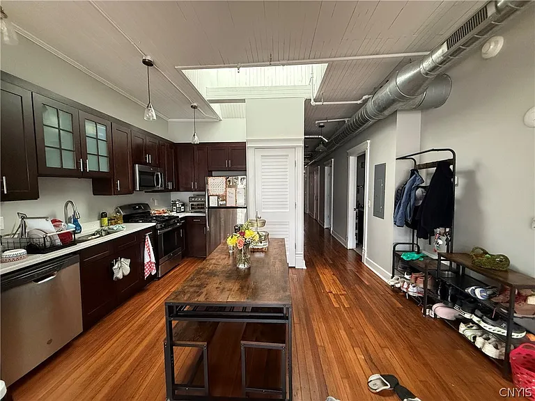 205 E Jefferson St #4A — Photo 8