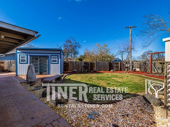 2nd image of 7845 Rosswood Dr