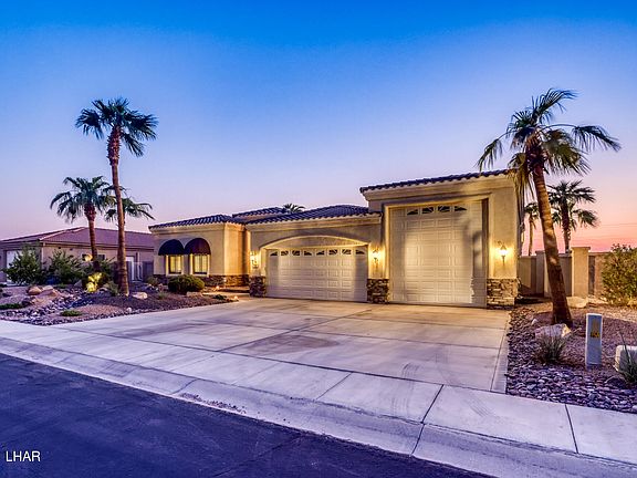 3rd image of 1251 Vista Del Lago Loop
