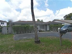 2nd image of 7659 NW 74th Ave