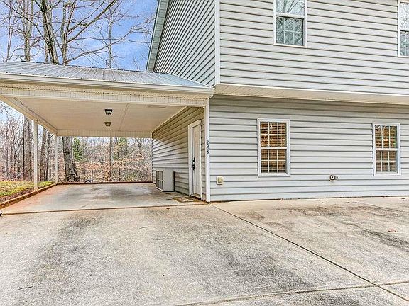 2nd image of 2535 Hickory Rd