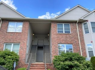 17 Sharon Dr #1509, East Hanover, NJ 07936