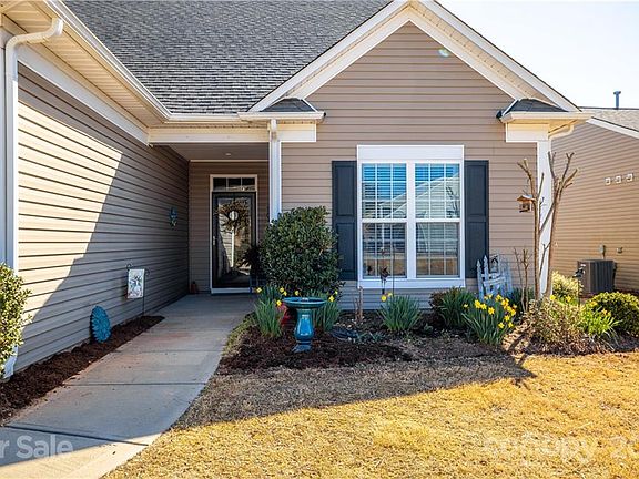 3rd image of 20176 Dovekie Ln