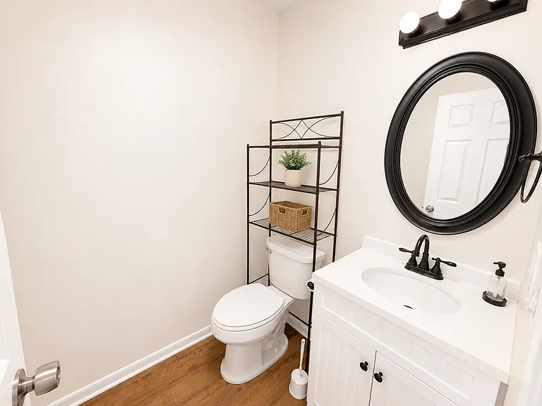 504 Lowndes Hill Rd #B — Photo 6