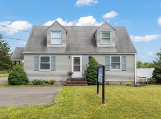 322 Fairview Ave, Hudson, NY 12534