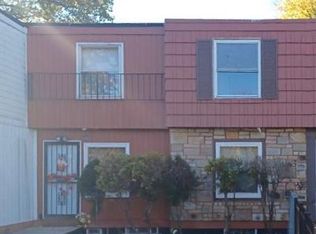 6902 S Parnell Ave, Chicago, IL 60621