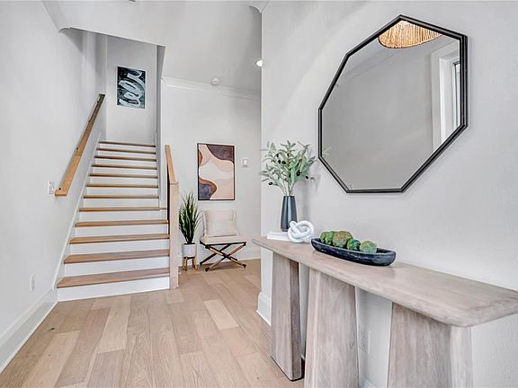 3rd image of 1524 S HABANA AVENUE