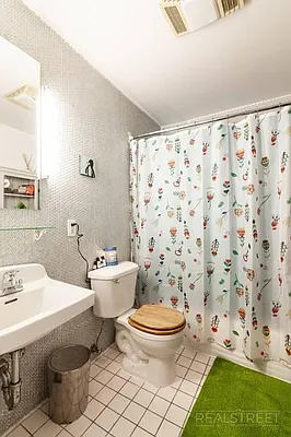 Rented by Real Street Inc | media 17