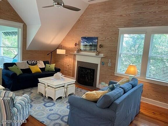 2nd image of 526 Chicamacomico Way