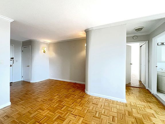 3rd image of 301 E 79th St APT 18F