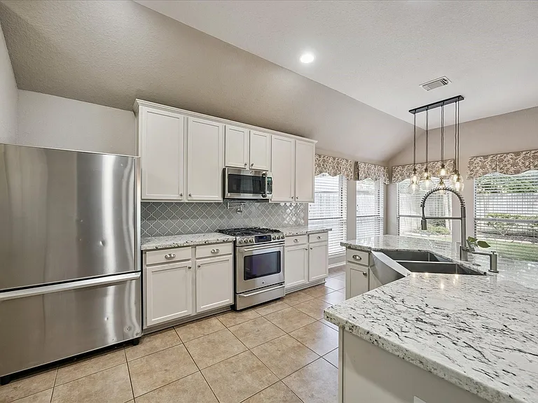 23107 Enchanted Cactus Dr — Photo 7