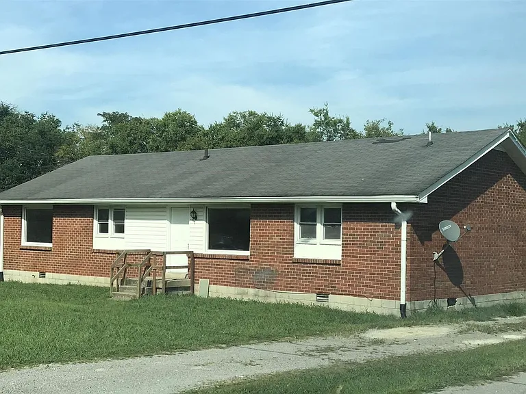 715 Kent Dr — Photo 7