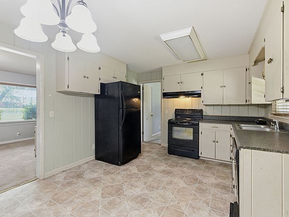 4th image of 106 Burrum Dr
