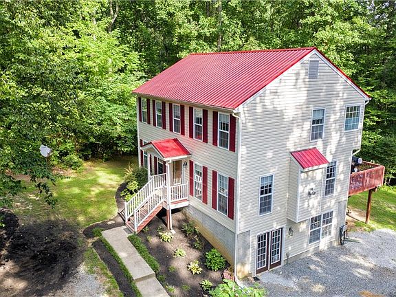 2nd image of 353 Nottoway Ln