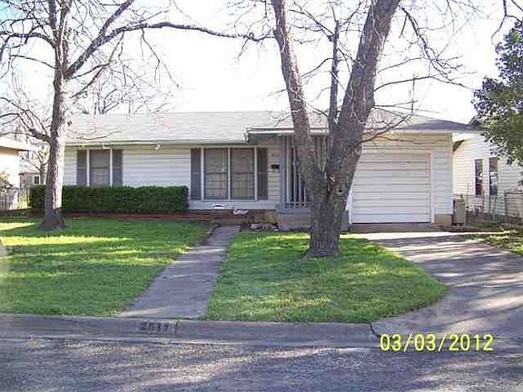 2nd image of 2514 Powell Dr