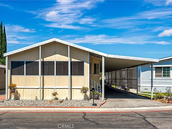 2nd image of 27361 Sierra Hwy Spc 23