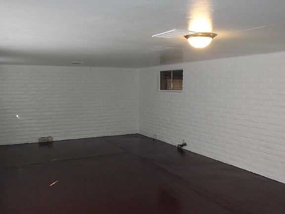 5th image of 1641 E Lumber St