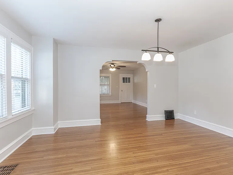 112 Warner St — Photo 7