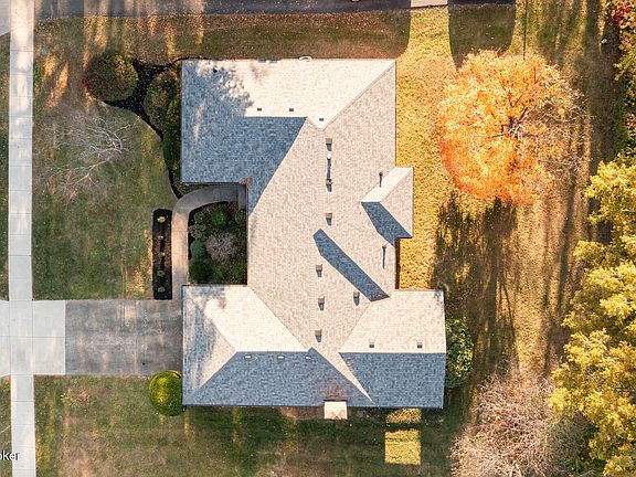 5th image of 10813 Tattenham Ln