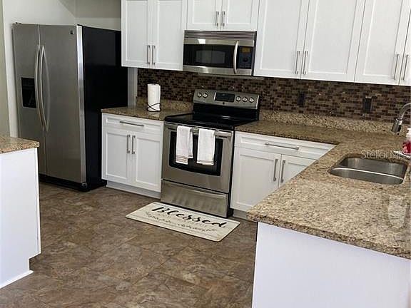 5th image of 27012 Coral Springs Dr