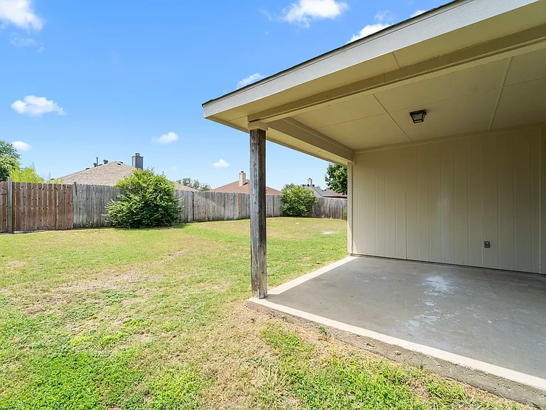 9825 Tyler Dr — Photo 28