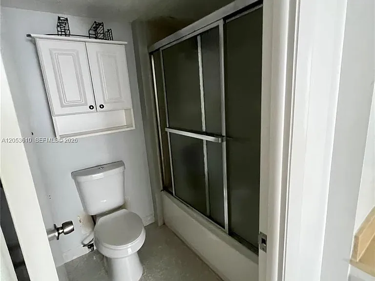 5838 Collins Ave #7E — Photo 16