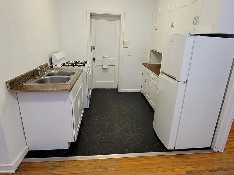 Stevens Square Apartments — Photo 182