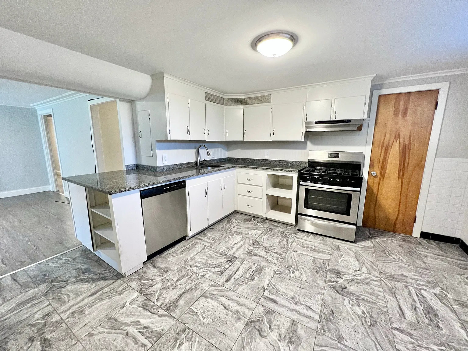 72 Lyman Street - 1 — Photo 2