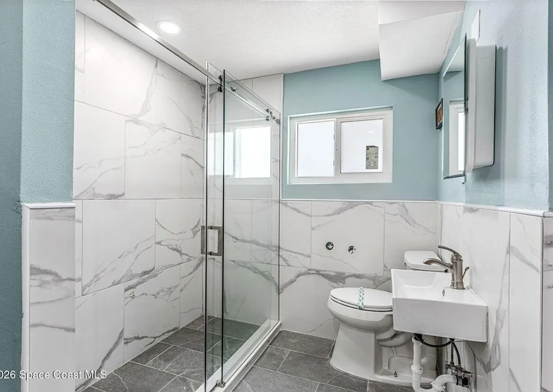 1 bed, 1000 sqft, $3,200 — Photo 2
