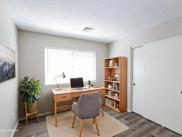 6933 W Nicolet Ave — Photo 14