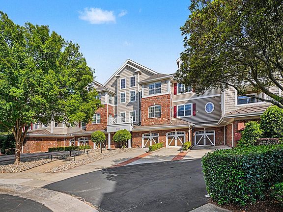 2nd image of 10400 Rosegate Ct Unit 303