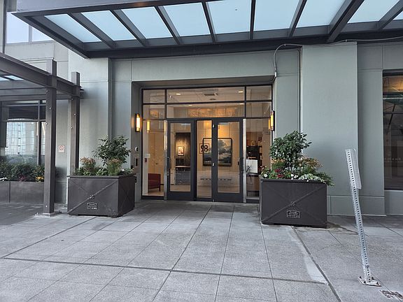 2nd image of 98 Union St APT 605