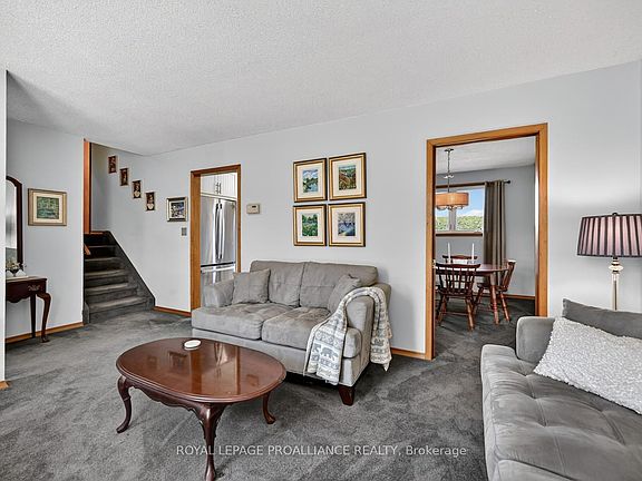 5th image of 733 Stewart Blvd