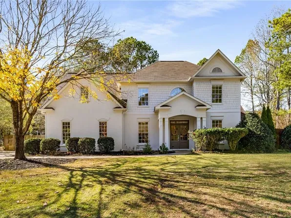 6670 Fox Creek Dr, Cumming, GA 30040