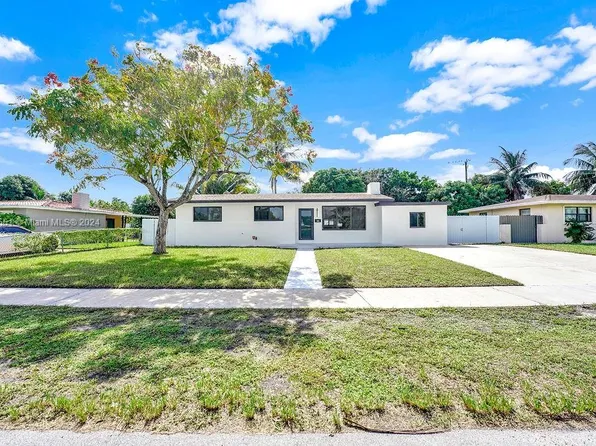 60 NE 193rd Ter, Miami, FL 33179