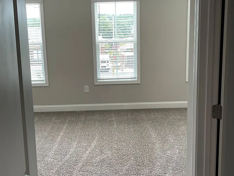 1010 Gateway Commons Cir — Photo 21