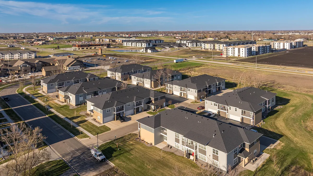 Building Photo - Maple Wood Townhomes