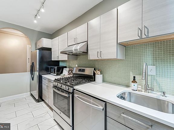 5th image of 4120 14th St NW APT 22