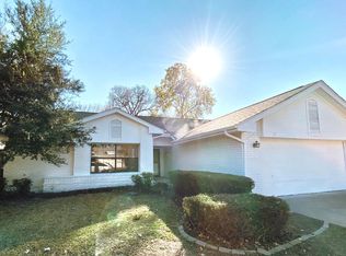 2106 Cold Springs Dr, Arlington, TX 76017