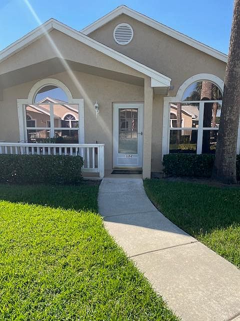Home For Sale In Saint Lucie West